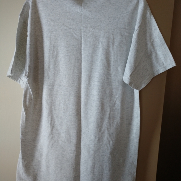 😀 GILDAN T-Shirt Unisex Size (L) NWOT New, Never Worn - Picture 3 of 3